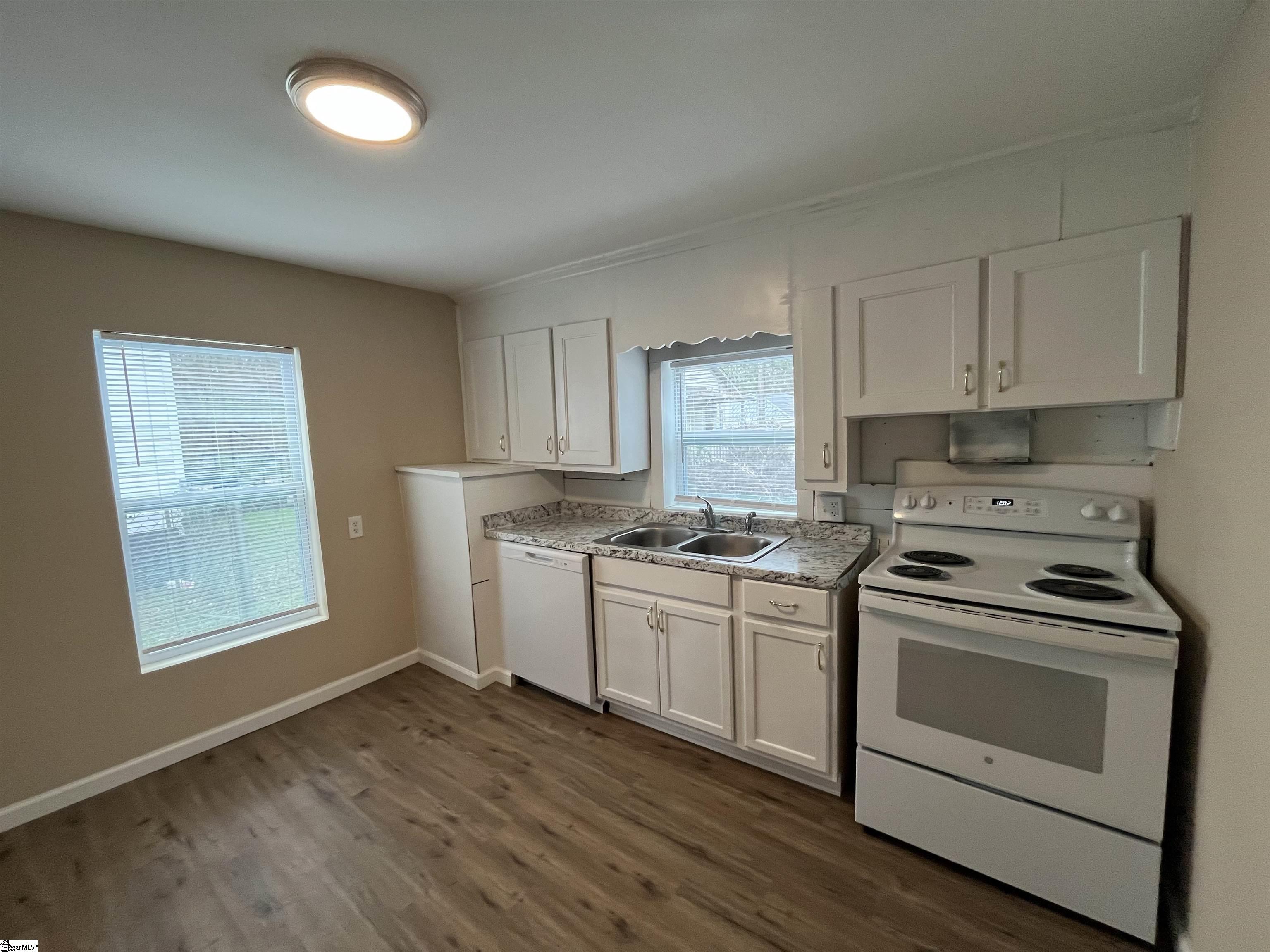519 Thomas Street Anderson, SC 29624 - Photo 4 of 23 Gallery Image 4