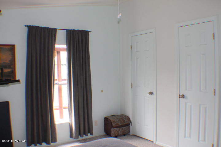 6977 Kings High Road Show Low, AZ 85901 - Photo 30 of 44