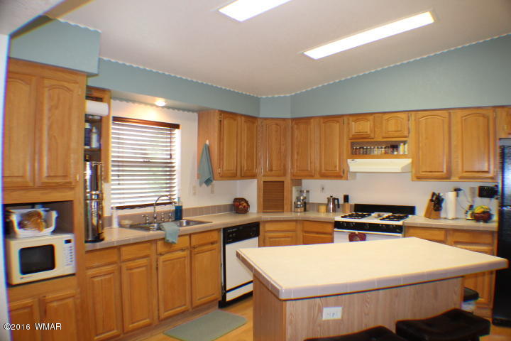 6977 Kings High Road Show Low, AZ 85901 - Photo 5 of 44