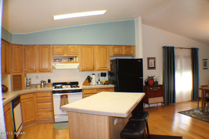 6977 Kings High Road Show Low, AZ 85901 - Photo 6 of 44