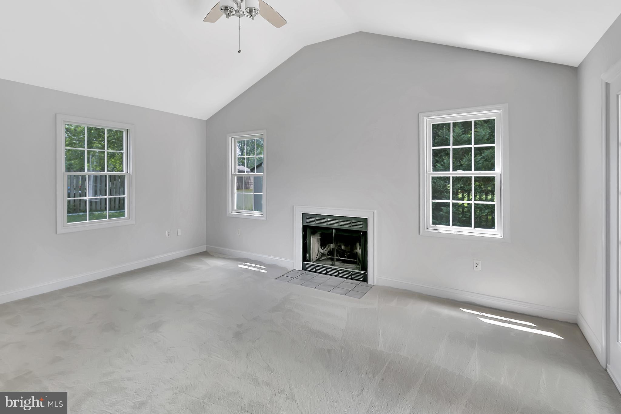 10 New Haven Drive Newark, DE 19713 - Photo 16 of 27 an empty room with windows