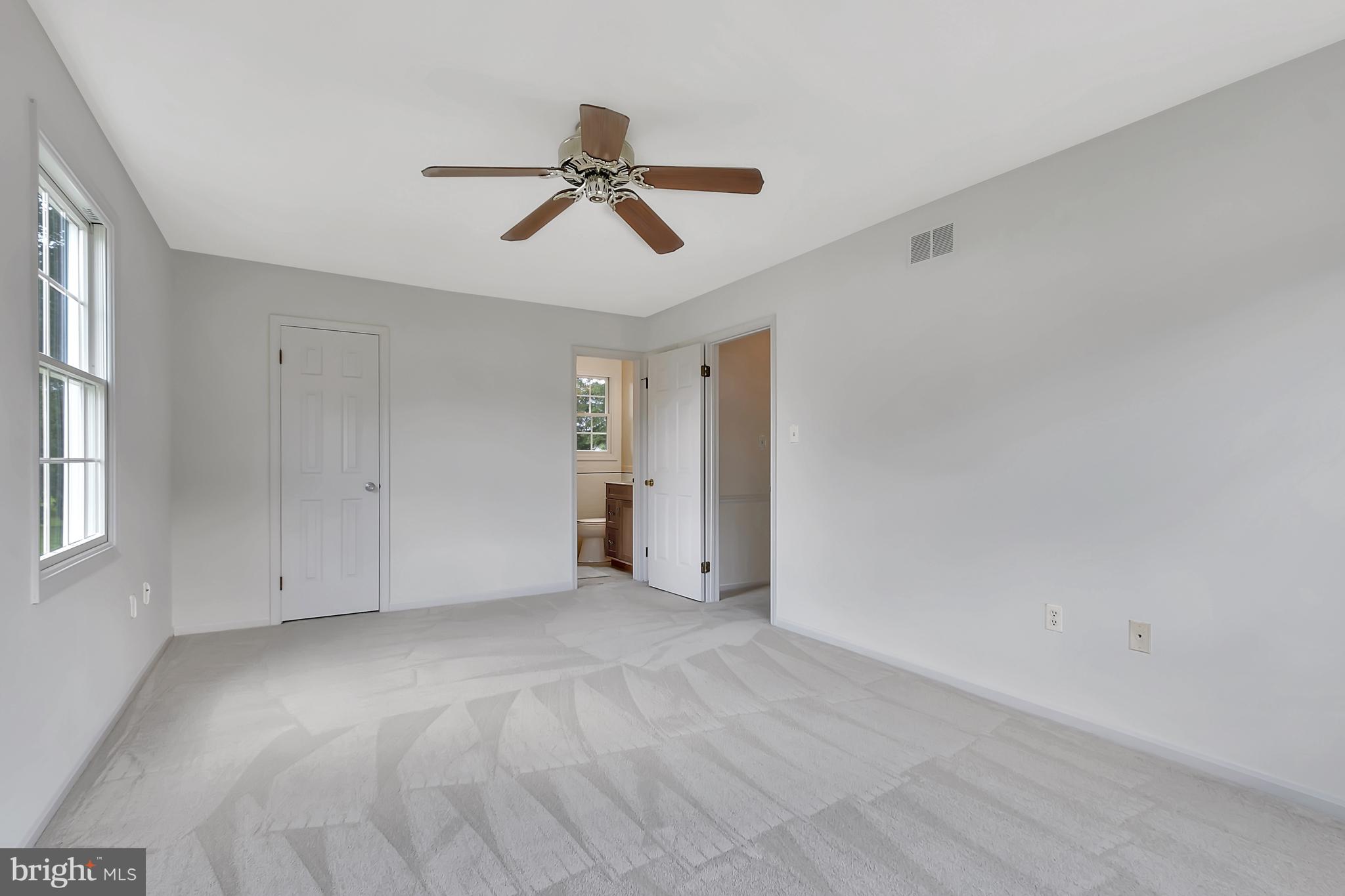 10 New Haven Drive Newark, DE 19713 - Photo 19 of 27 a view of an empty room with a window