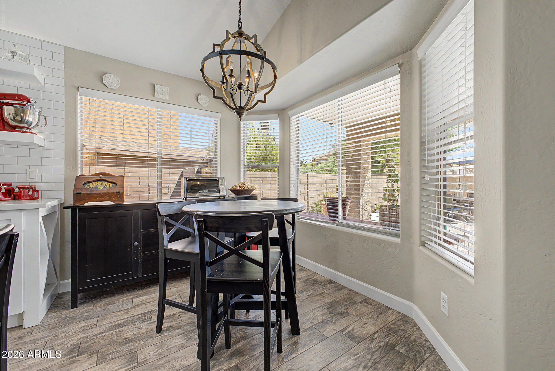8013 West Cordes Road Phoenix, AZ 85043 - Photo 11 of 34 10 - Cordes