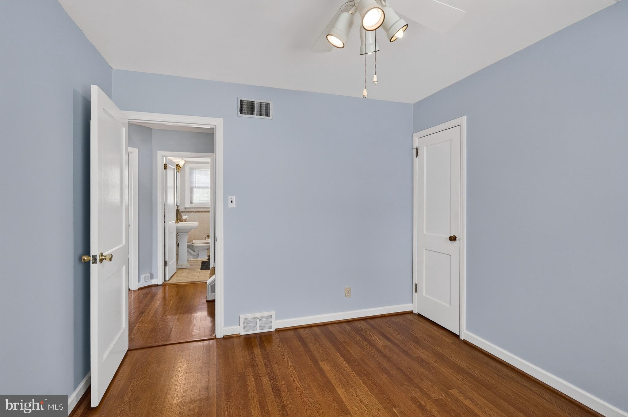 2741 Hillview Road Broomall, PA 19008 - Photo 9 of 80