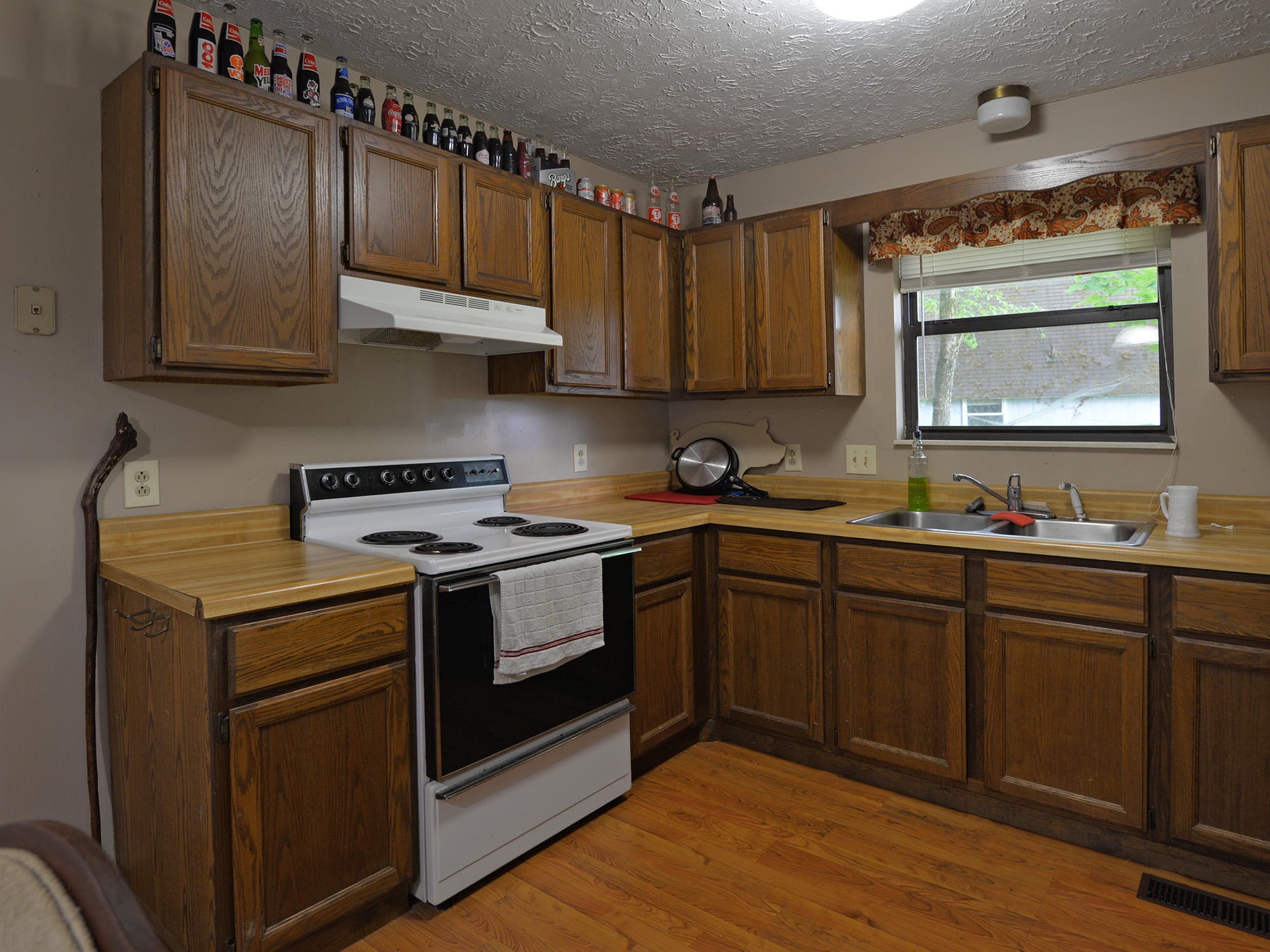 6728 Adrian Road Knoxville, TN 37918 - Photo 6 of 26 Gallery Image 6