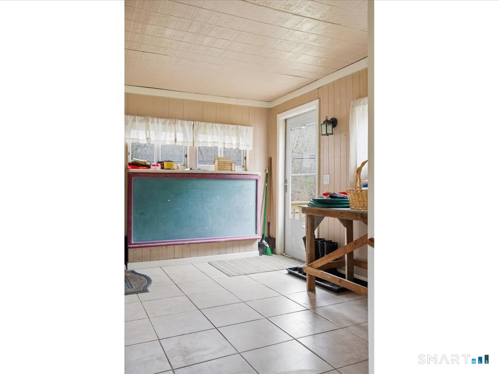 247 Cossaduck Hill Road North Stonington, CT 06359 - Photo 26 of 41