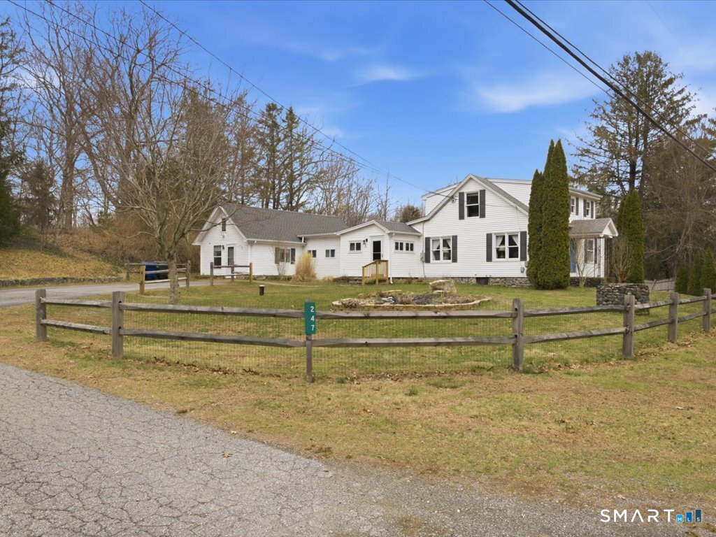 247 Cossaduck Hill Road North Stonington, CT 06359 - Photo 4 of 41