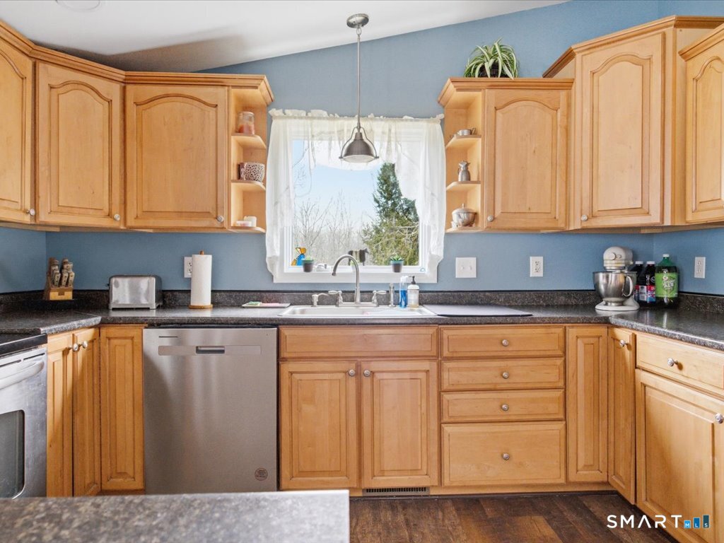 247 Cossaduck Hill Road North Stonington, CT 06359 - Photo 8 of 41