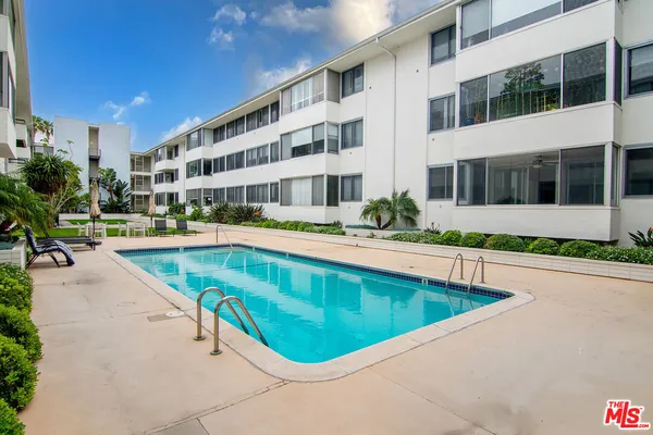 $3,600 | 8701 Delgany Avenue, Unit 208, Playa del Rey, CA 90293