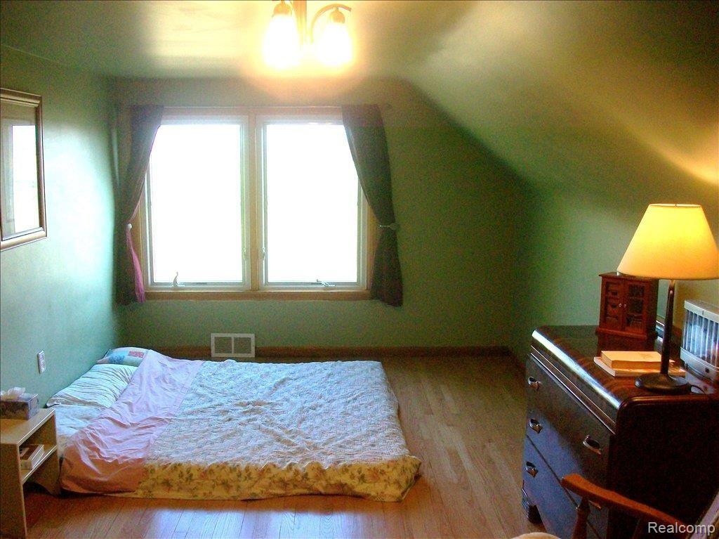 607 Fitz Road Goodells, MI 48027 - Photo 17 of 22 100_1782
