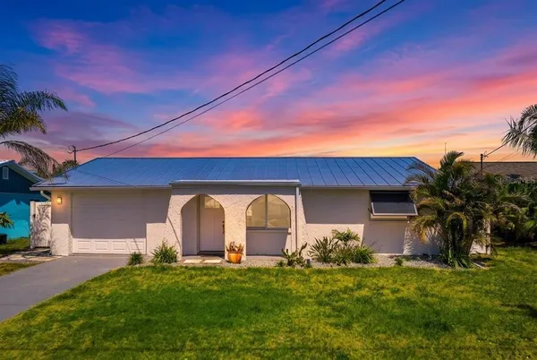 $350,000 | 13902 Barnard Avenue, Hudson, FL 34667
