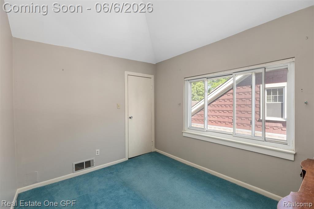 957 Fisher Road Grosse Pointe, MI 48230 - Photo 27 of 38