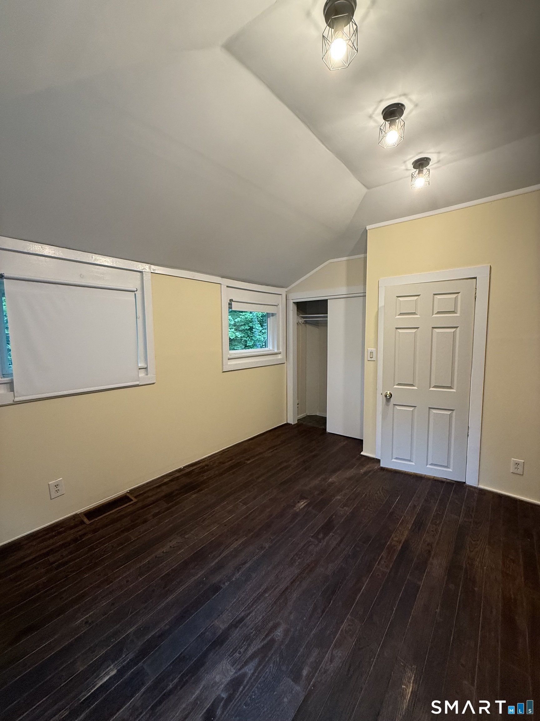205 Mountain Road Wilton, CT 06897 - Photo 18 of 22