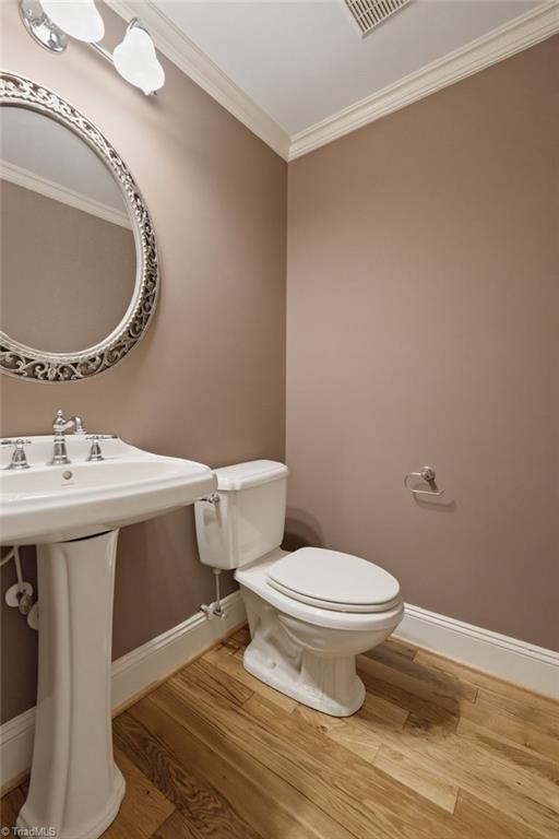 376 Staplewood Road Lexington, NC 27295 - Photo 25 of 50 hall 1/2 bath