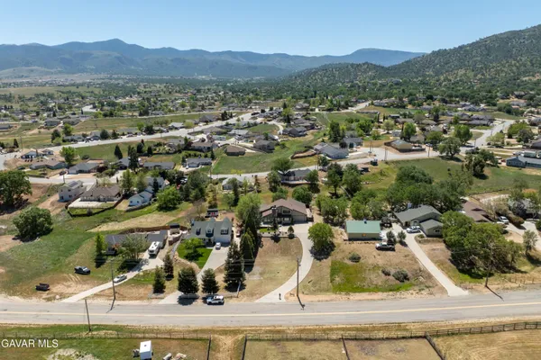 $615,000 | 21020 White Pine Drive, Tehachapi, CA 93561