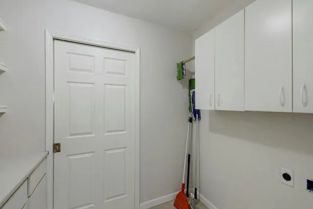 $1,995 | 2503 Star Grass Circle, Austin, TX 78745