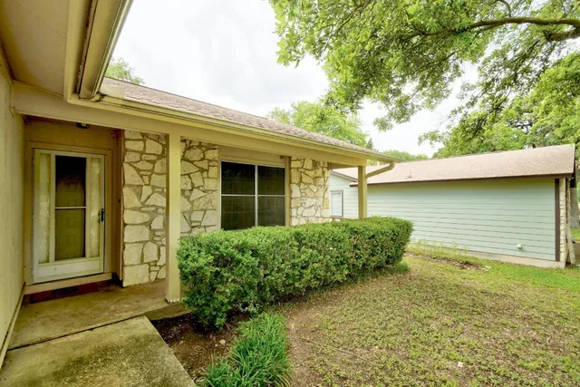 $1,995 | 2503 Star Grass Circle, Austin, TX 78745