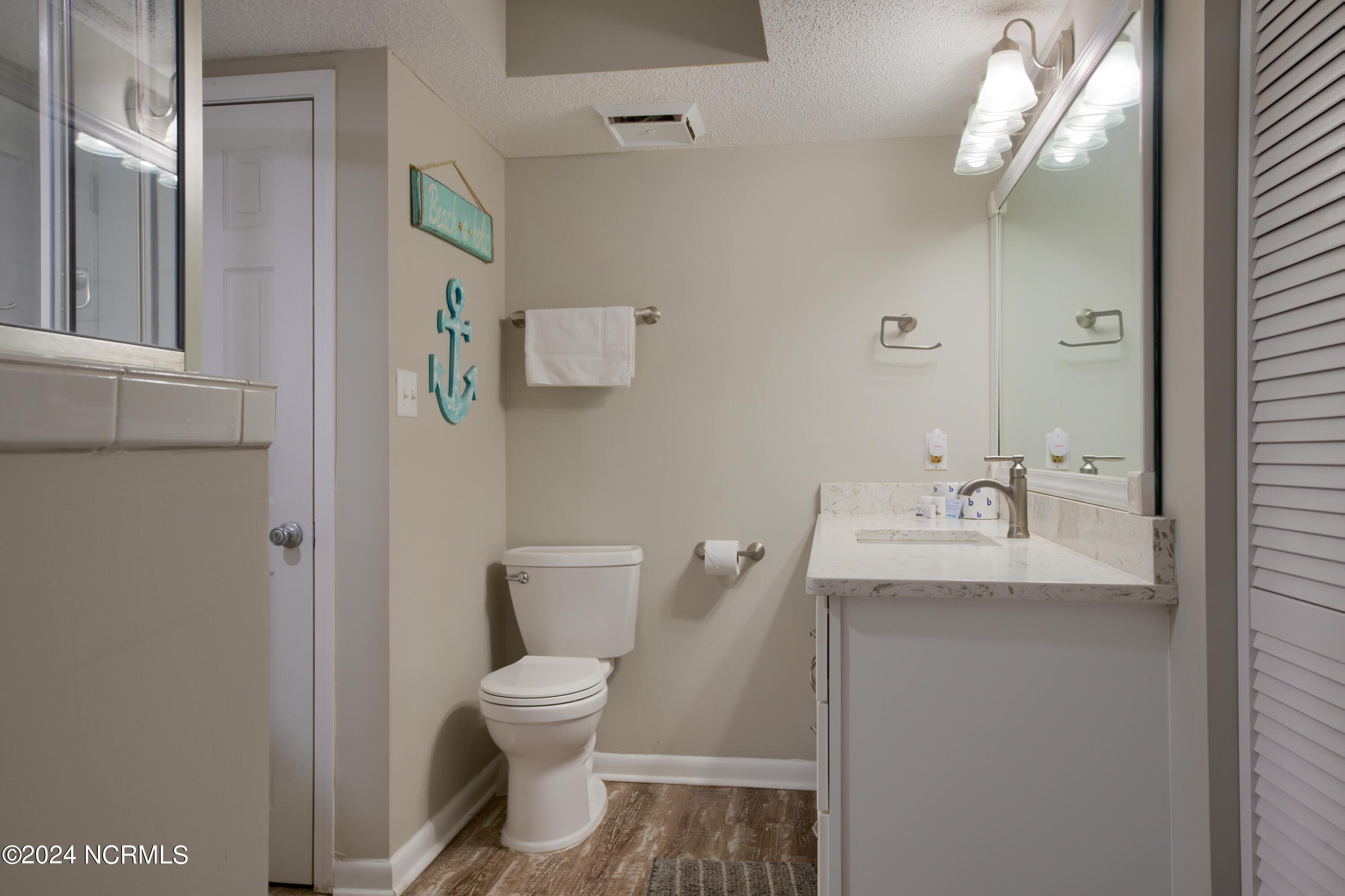 2000 New River Inlet Road, Unit 3309 North Topsail Beach, NC 28460 - Photo 19 of 30 3309 St. Regis - Interior_21