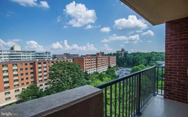 $3,350 | 1300 Army Navy Drive, Unit 922, Arlington, VA 22202