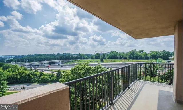$3,350 | 1300 Army Navy Drive, Unit 922, Arlington, VA 22202
