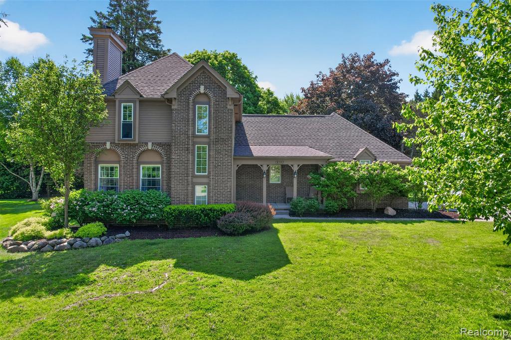 6182 Ledwin Drive Troy, MI 48098 - Photo 2 of 32
