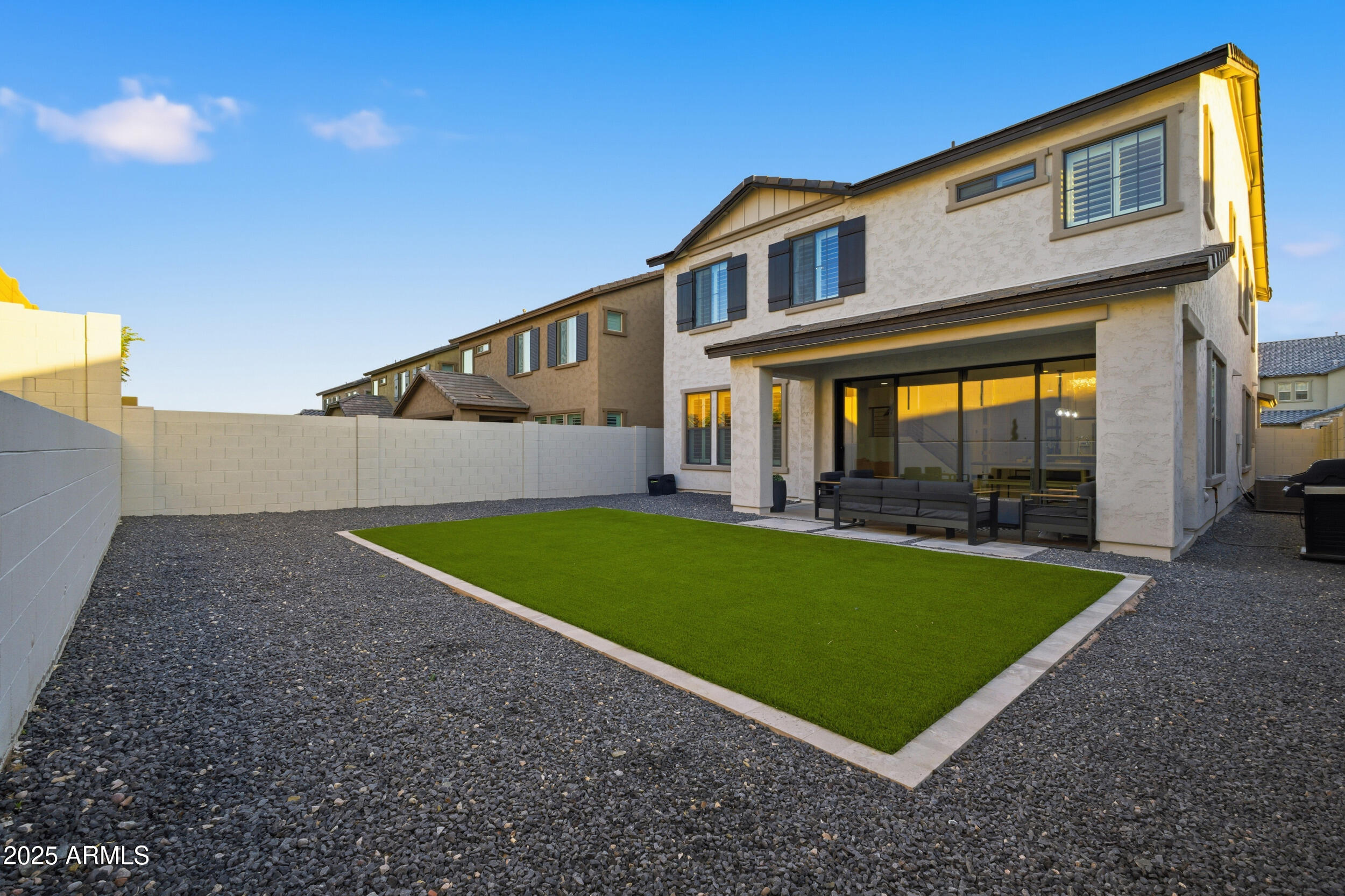630 West Deer Creek Road Phoenix, AZ 85048 - Photo 33 of 47 a view of outdoor space yard and swimming pool