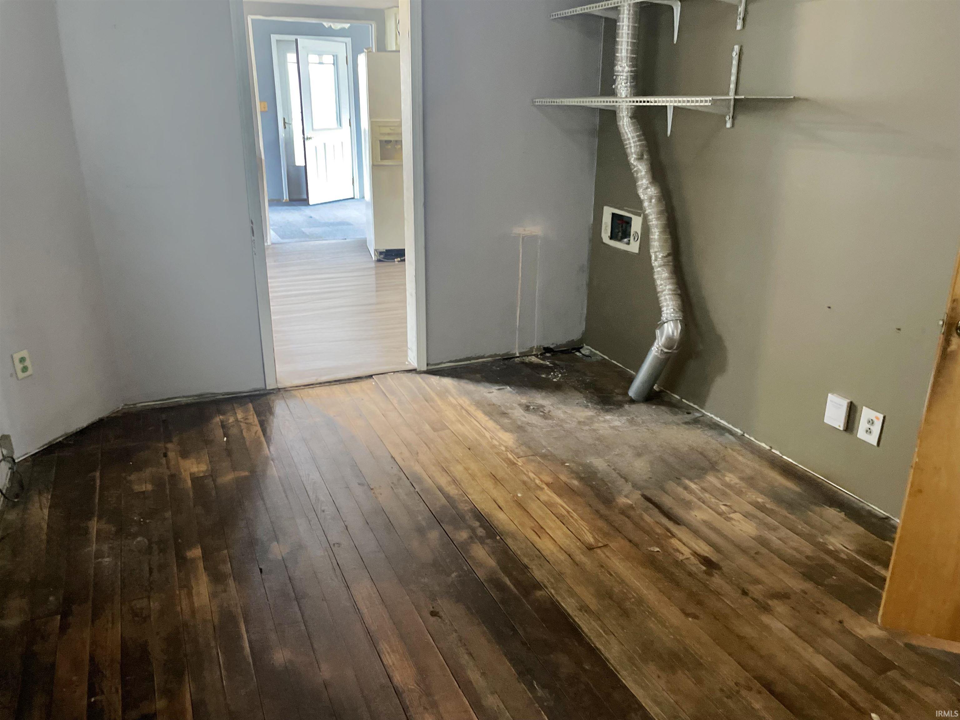 347 East Main Street Wabash, IN 46992 - Photo 5 of 31