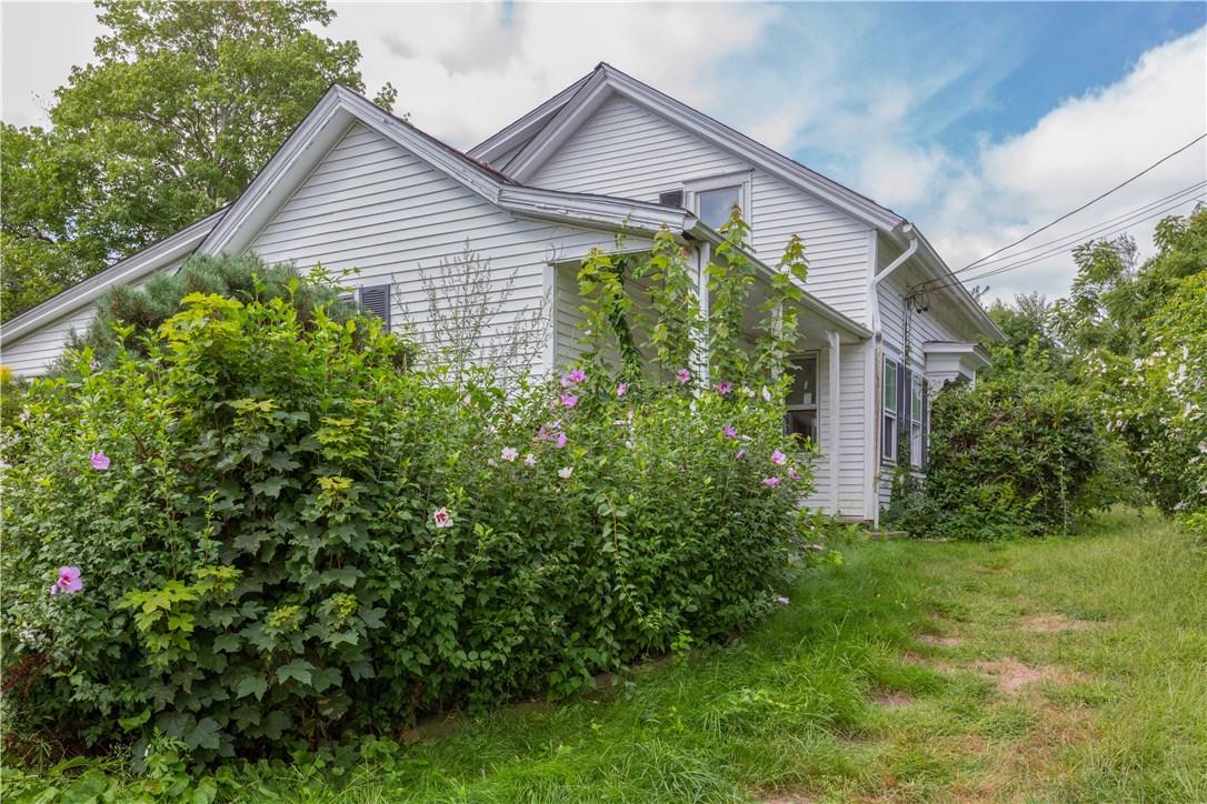 130 Laten Knight Road Cranston, RI 02921 - Photo 7 of 8