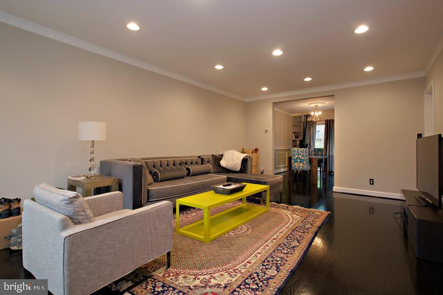 4833 Reservoir Road Northwest Washington, DC 20007 - Photo 4 of 19