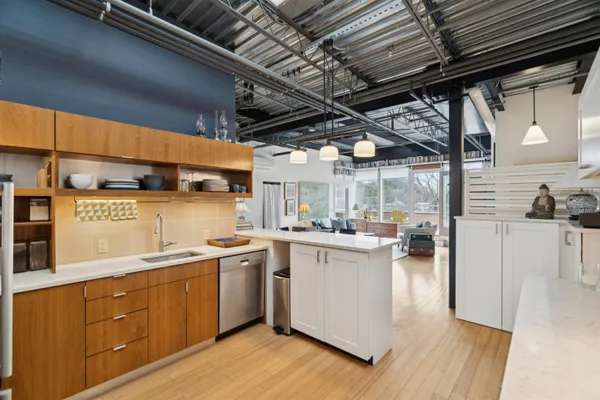 $455,000 | 15 Railroad Row, Unit 2C1, Hartford, VT 05001