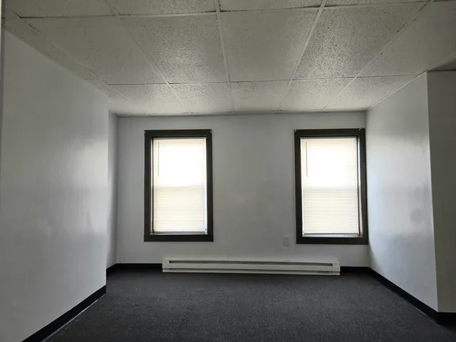 $2,395 | 2 Union Street, Unit 5, Taunton, MA 02780