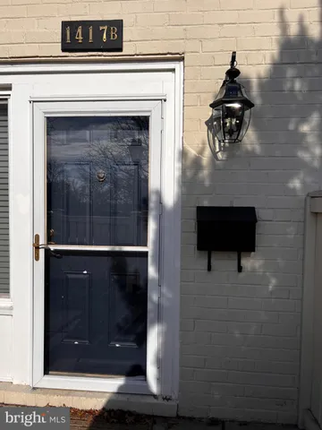 a close view of a fireplace in a room