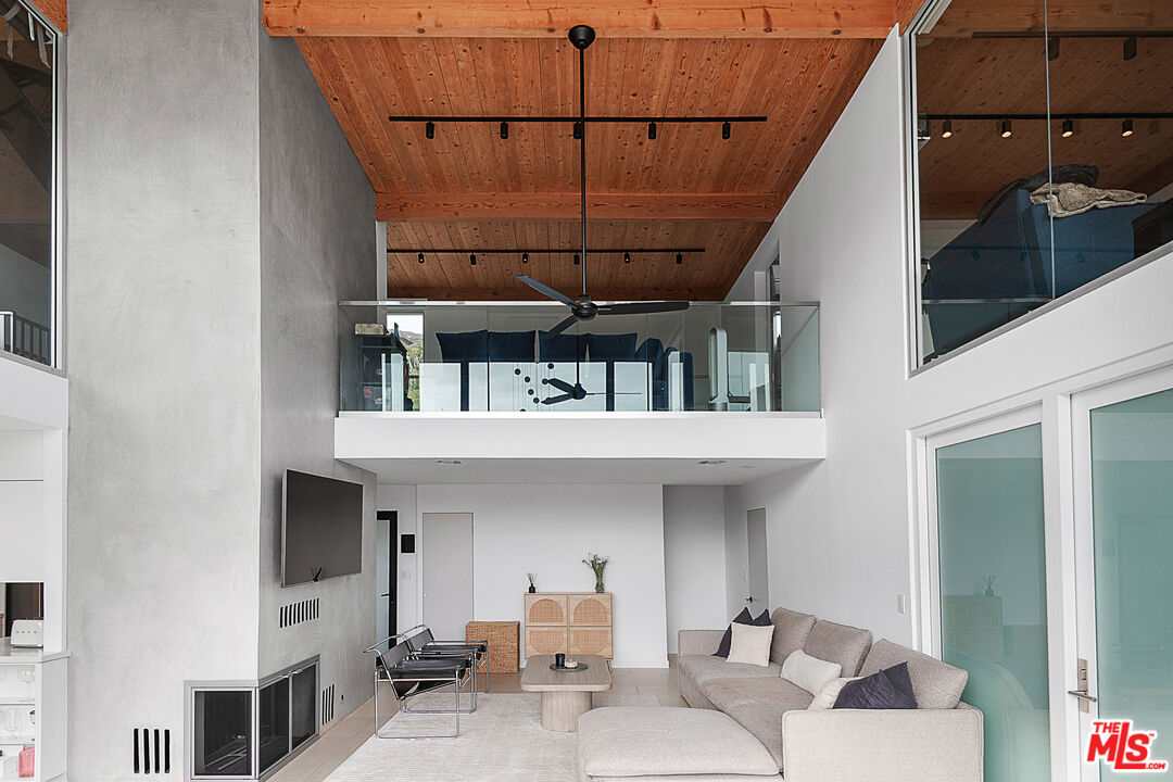31201 Bailard Road Malibu, CA 90265 - Photo 22 of 56 a living room with furniture