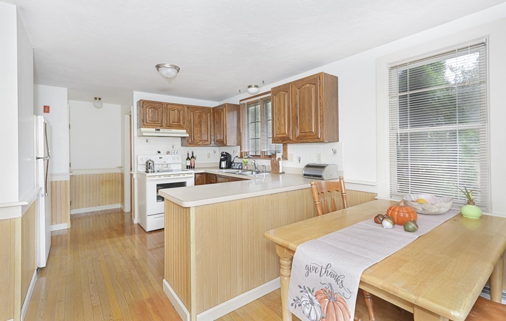 28 Harvest Road, Unit B Uxbridge, MA 01569 - Photo 11 of 31 Gallery Image 11