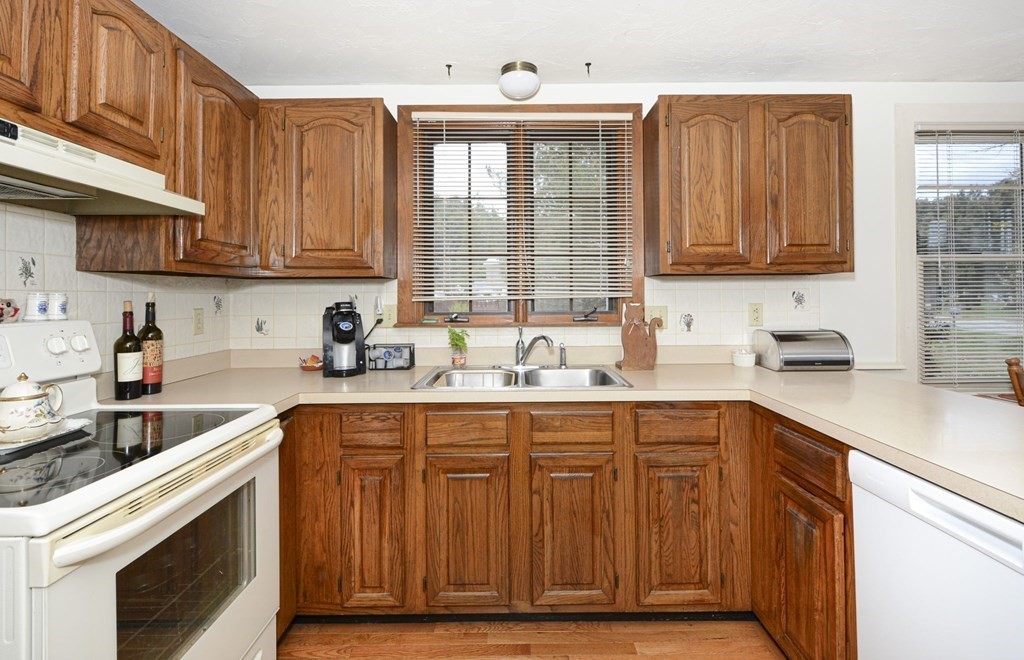 28 Harvest Road, Unit B Uxbridge, MA 01569 - Photo 15 of 31 Gallery Image 15