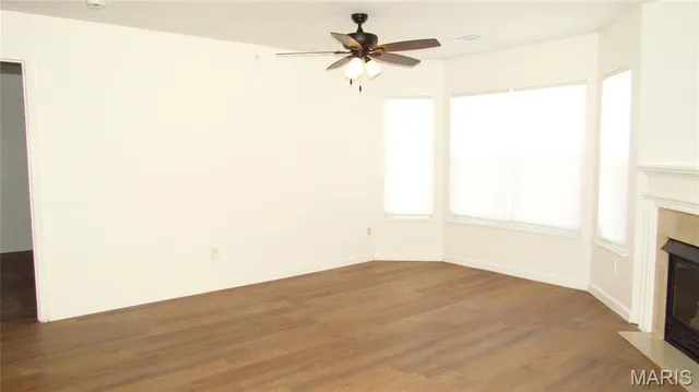 $179,900 | 450 Benton Drive, Unit A, St. Peters, MO 63376