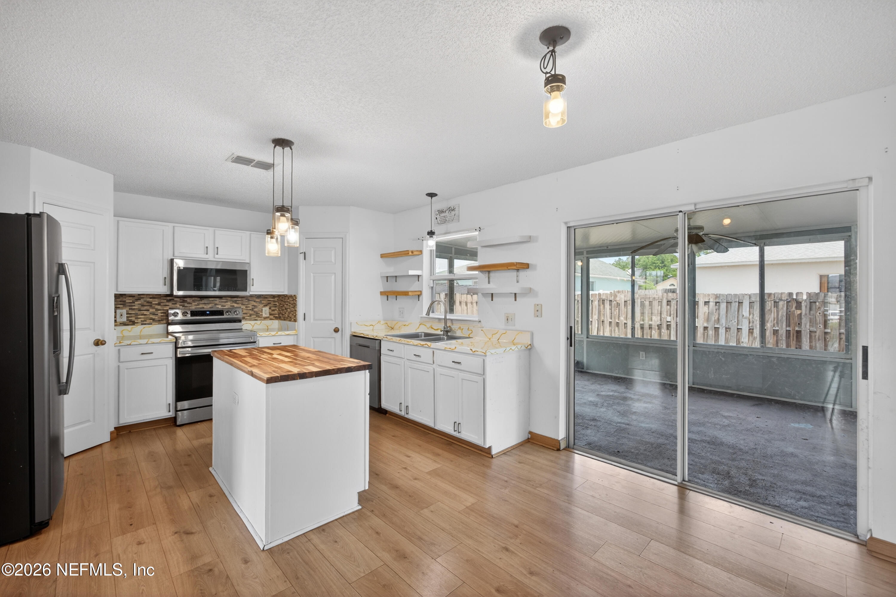7379 Edenfield Park Road Jacksonville, FL 32244 - Photo 10 of 35 10-Breakfast Nook & Kitchen