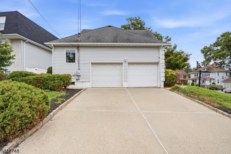 907 Colonia Road Elizabeth, NJ 07208 - Photo 43 of 44 Gallery Image 43