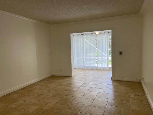 8565 Boca Drive, Unit 1 Boca Raton, FL 33433 - Photo 12 of 59 LIVING ROOM