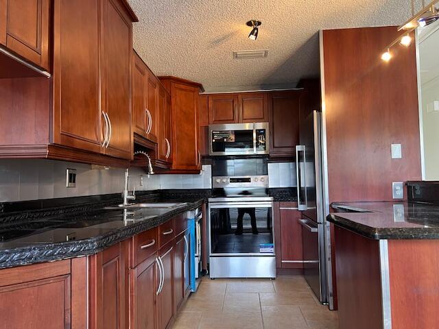 8565 Boca Drive, Unit 1 Boca Raton, FL 33433 - Photo 5 of 59 KITCHEN