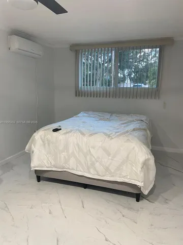 $1,200 | 6720 Charleston Street, Unit 2B, Hollywood, FL 33024