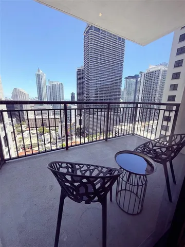 a picture of city view