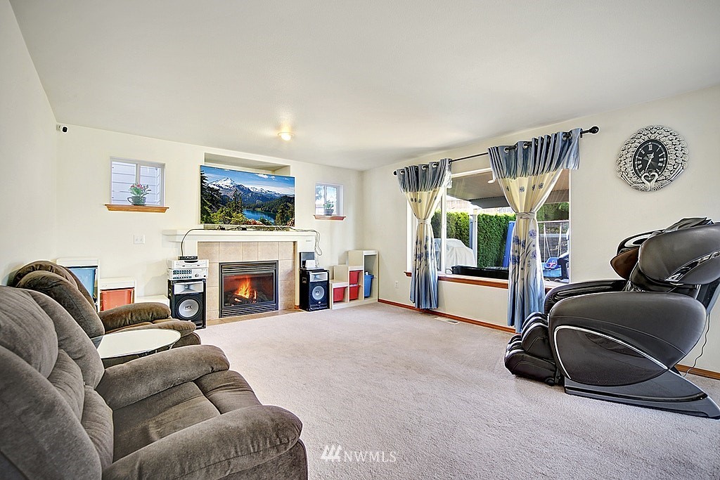 11610 Southeast 235th Street Kent, WA 98031 - Photo 2 of 16