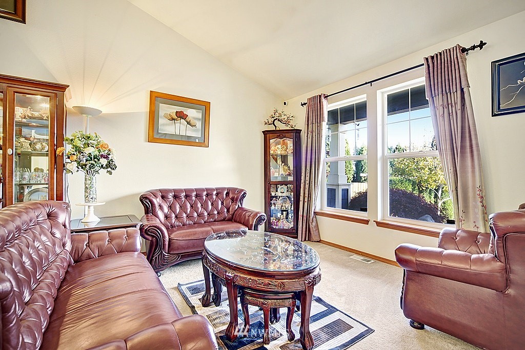 11610 Southeast 235th Street Kent, WA 98031 - Photo 7 of 16