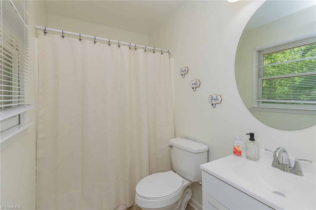 164 Warren Road Eden, NC 27288 - Photo 26 of 43 Primary Bedroom Bath.