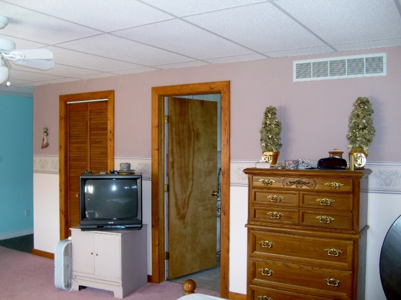 335 West Sharon Road Southeast Fife Lake, MI 49633 - Photo 45 of 99 1874973-44.JPG