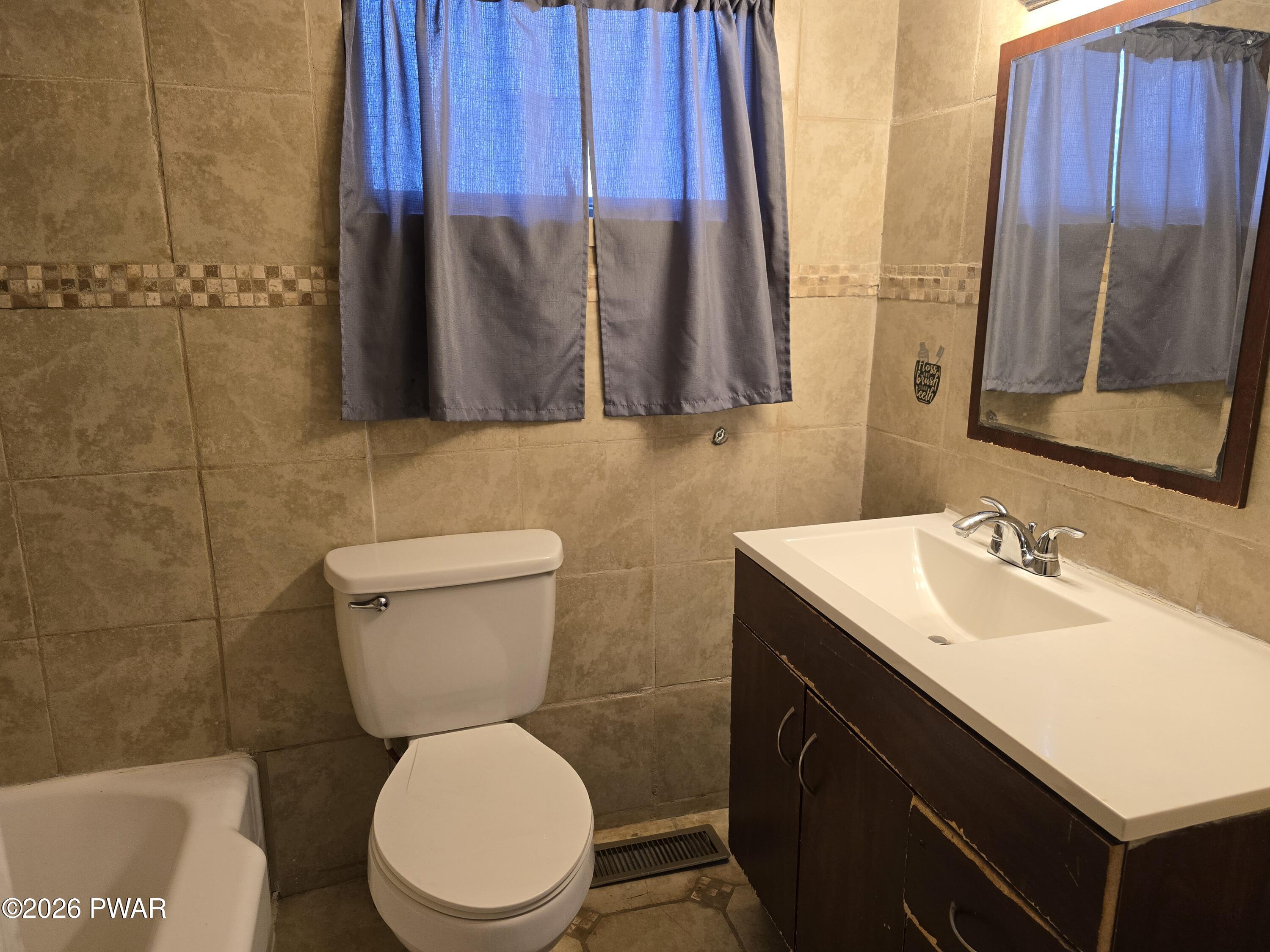 9 Glinko Street Scranton, PA 18504 - Photo 7 of 15