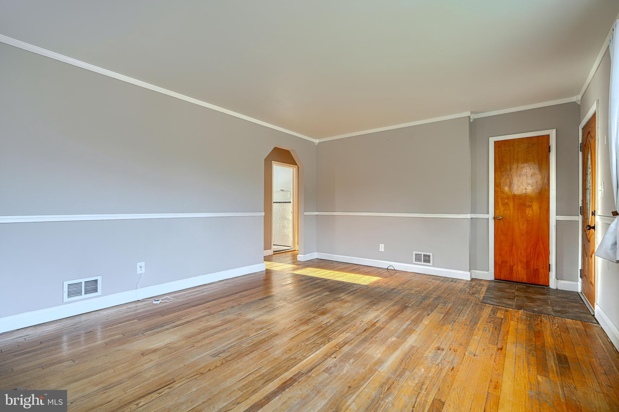 400 Celeste Avenue Baltimore, MD 21221 - Photo 6 of 37