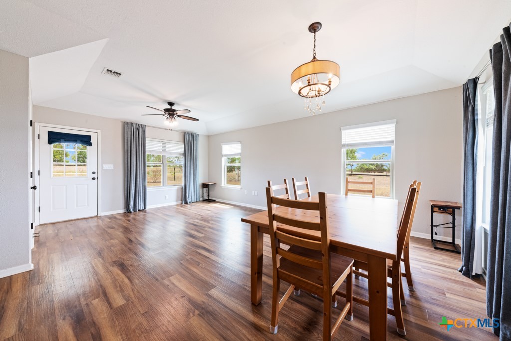 1414 Branch Road Seguin, TX 78155 - Photo 4 of 28