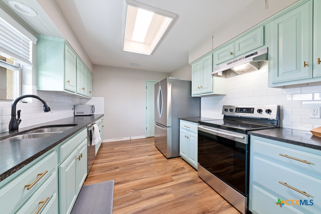 1414 Branch Road Seguin, TX 78155 - Photo 5 of 28